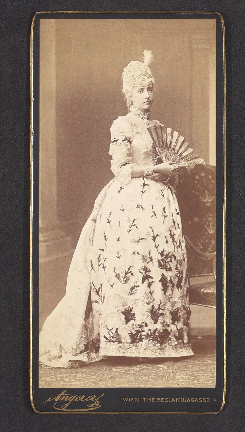 Erzherzogin Marie Therese als Infantin Isabella von Parma